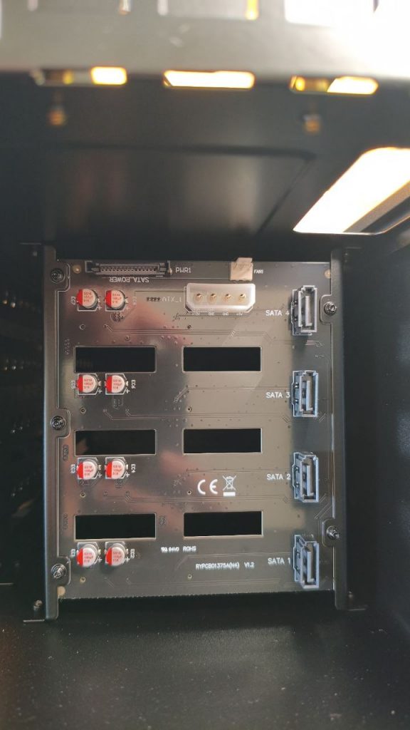 Выбор и сборка NAS сервера. Смотрим, куда будем подключать HDD