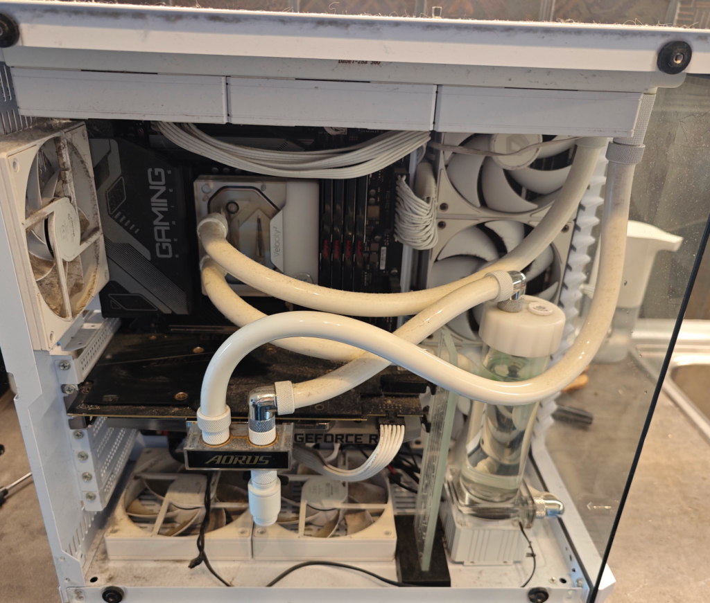 Настало время почистить компьютер. Фото ДО